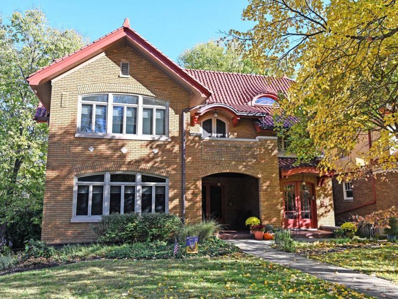 4 Burton Woods Lane, Cincinnati, OH 45229 Photo 1