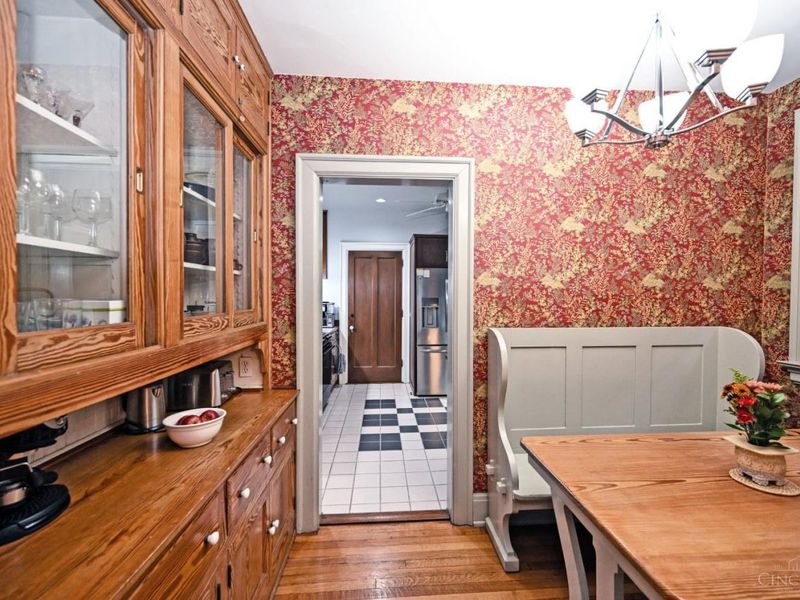 4 Burton Woods Lane, Cincinnati, OH 45229 Photo 19