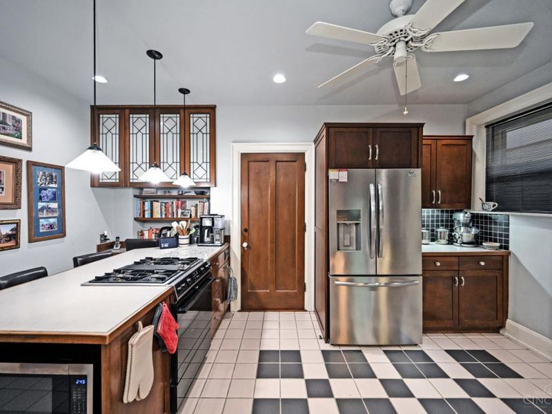 4 Burton Woods Lane, Cincinnati, OH 45229 Photo 22