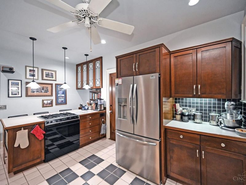 4 Burton Woods Lane, Cincinnati, OH 45229 Photo 25