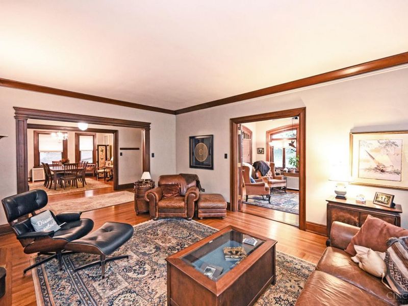 4 Burton Woods Lane, Cincinnati, OH 45229 Photo 30