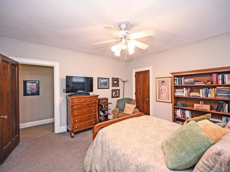 4 Burton Woods Lane, Cincinnati, OH 45229 Photo 37