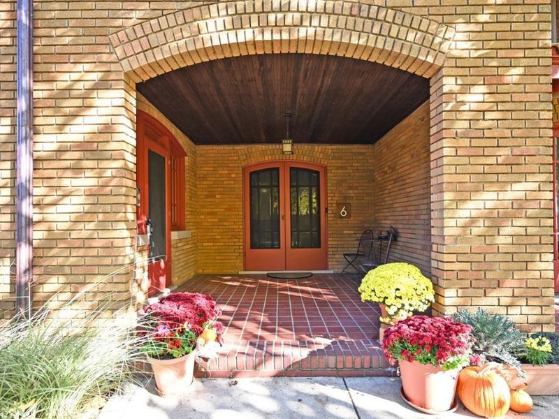 4 Burton Woods Lane, Cincinnati, OH 45229 Photo 4