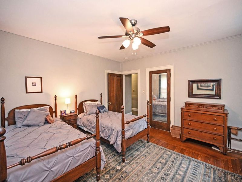 4 Burton Woods Lane, Cincinnati, OH 45229 Photo 44