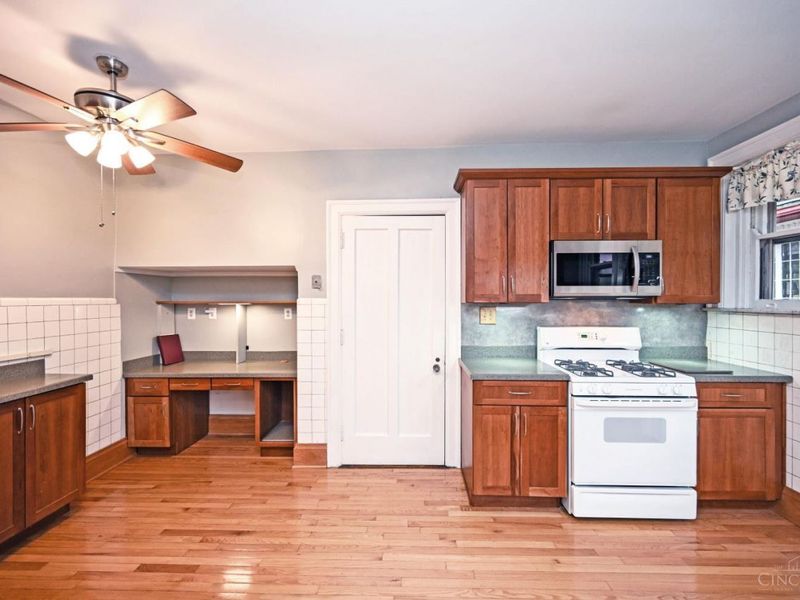 4 Burton Woods Lane, Cincinnati, OH 45229 Photo 56