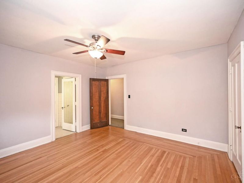 4 Burton Woods Lane, Cincinnati, OH 45229 Photo 69