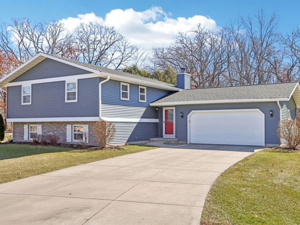 2500 Pinto Trail, McFarland, WI 53558