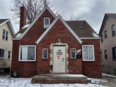 11226 Minden Street , Detroit, MI 48205
