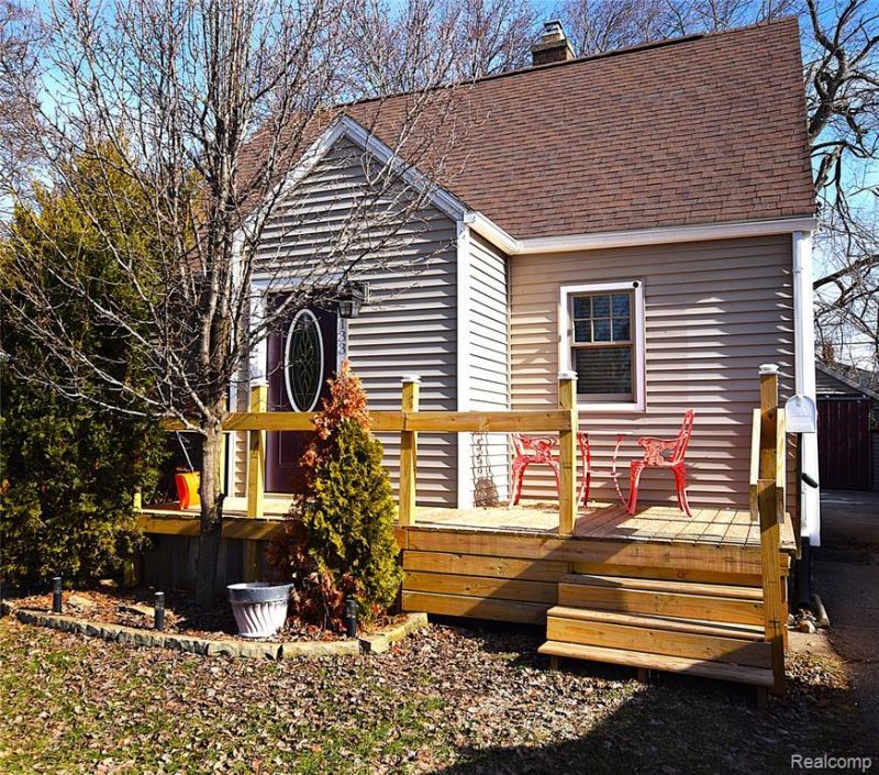 4133 Custer Avenue , Flint, MI 48507 Main Photo