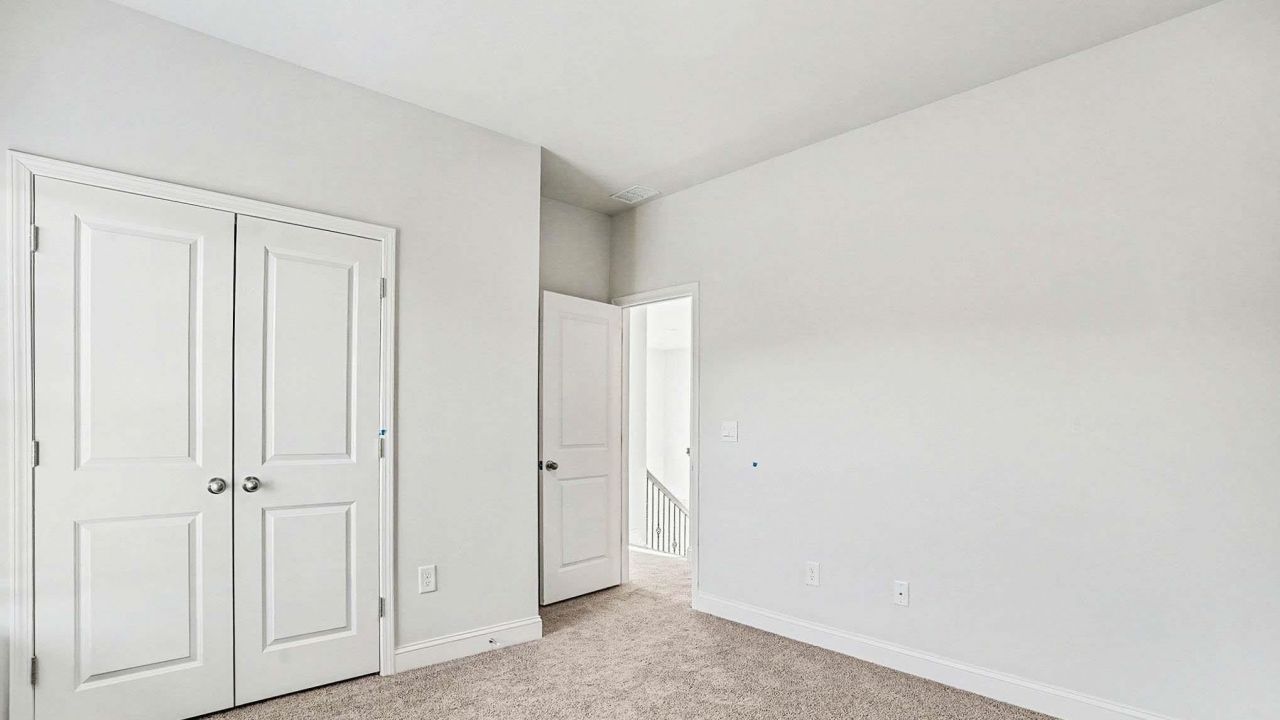 7050 Cinnamon Dr  Photo 29