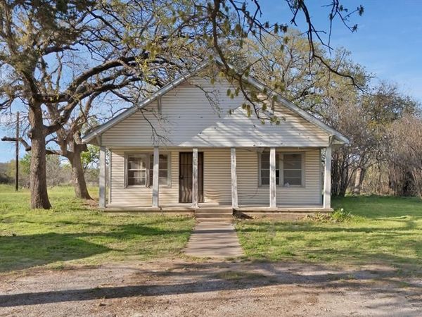 202 Johns Drive, Chico, TX 76431