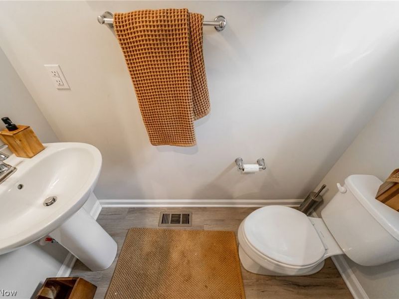 8403 Bedaos Drive , Willoughby, OH 44094 Photo 22