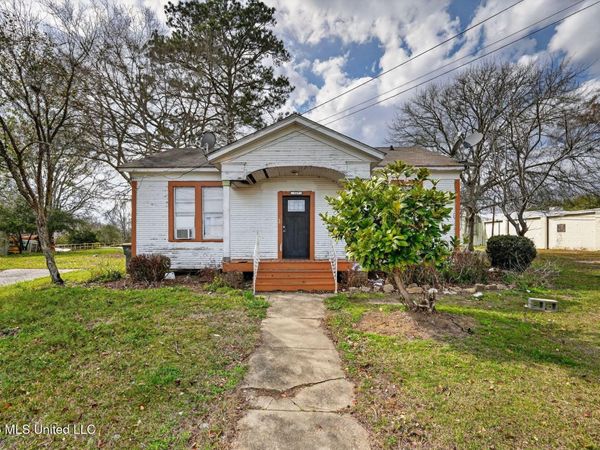 317 Peach Street, Columbia, MS 39429