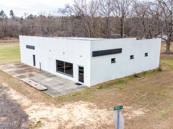 8484 Highway 483, Lena, MS 39094
