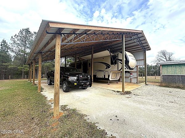 2103 Holley Timber Road , Cottondale, FL 32431