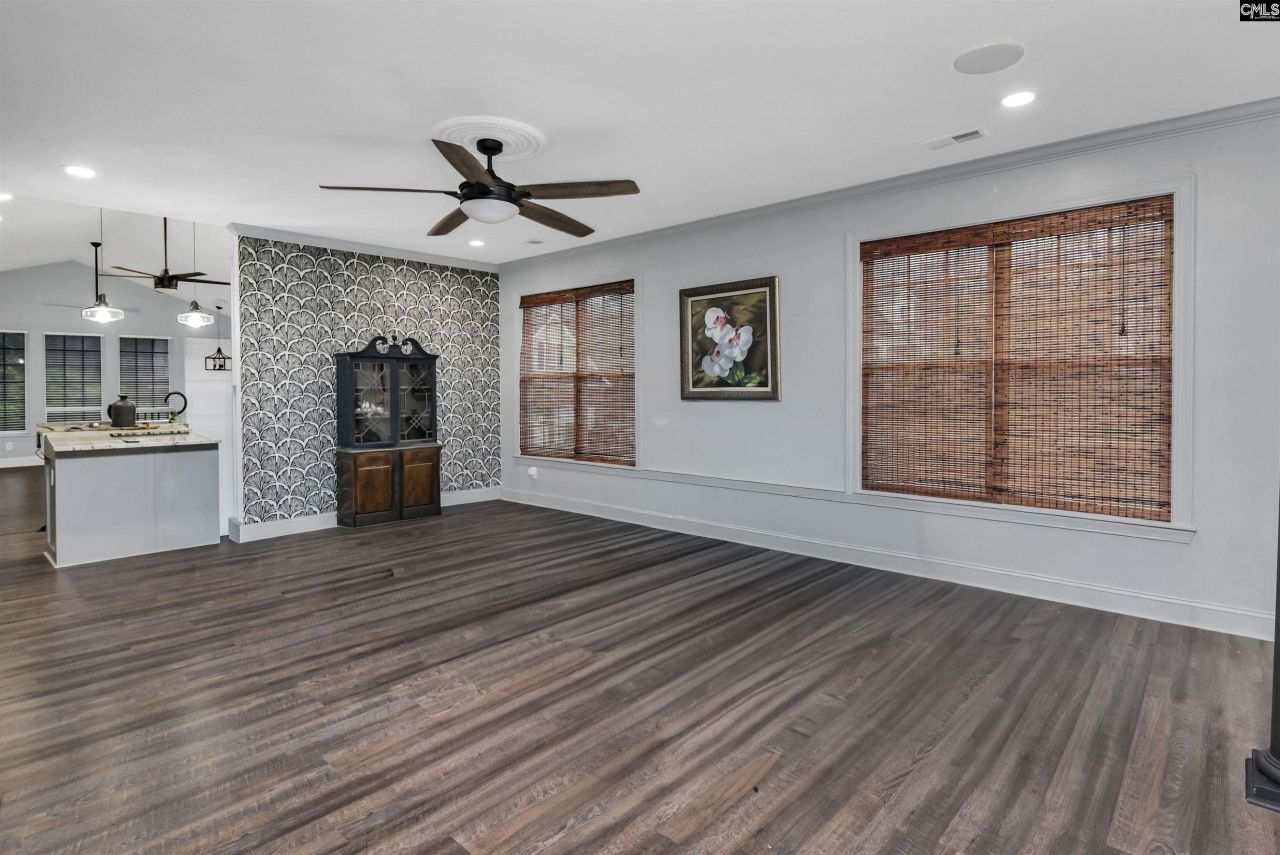 303 Vista Springs Circle Photo 16