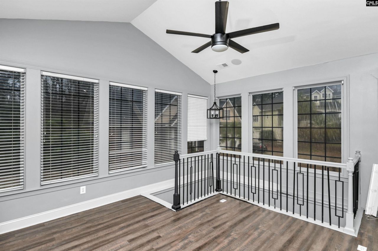 303 Vista Springs Circle Photo 24