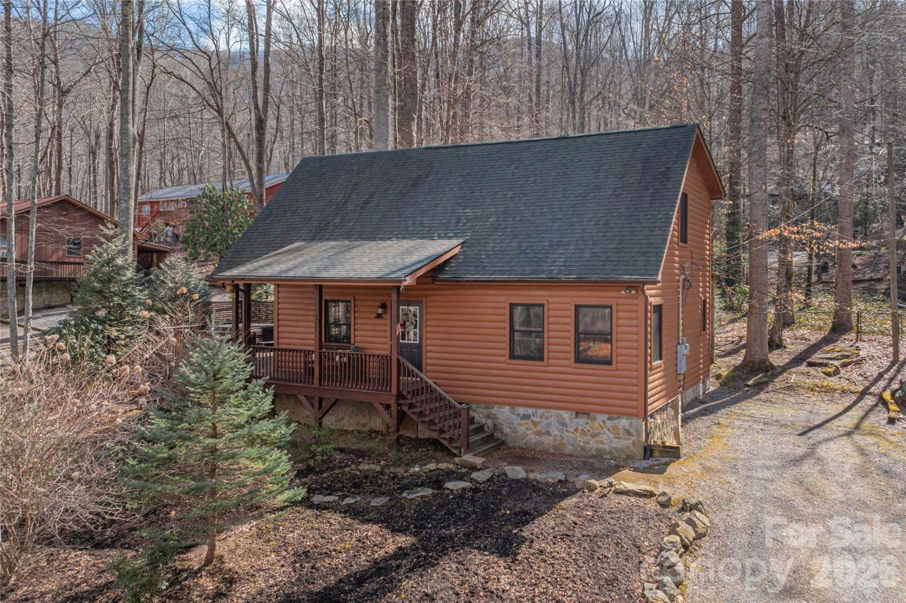 57 Daisey Drive, Maggie Valley, NC 28751 Main Photo