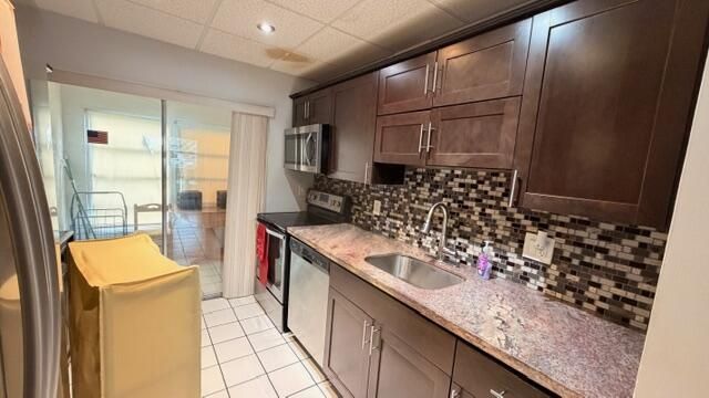 5 Abbey Lane, Unit 104, Delray Beach, FL 33446 Photo