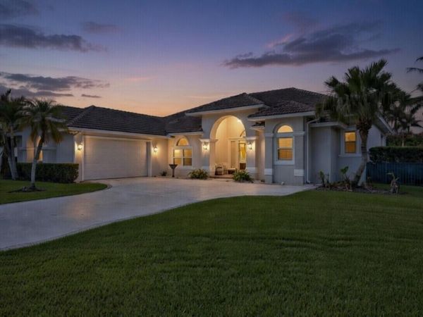 18938 SE Loxahatchee River Road, Jupiter, FL 33458