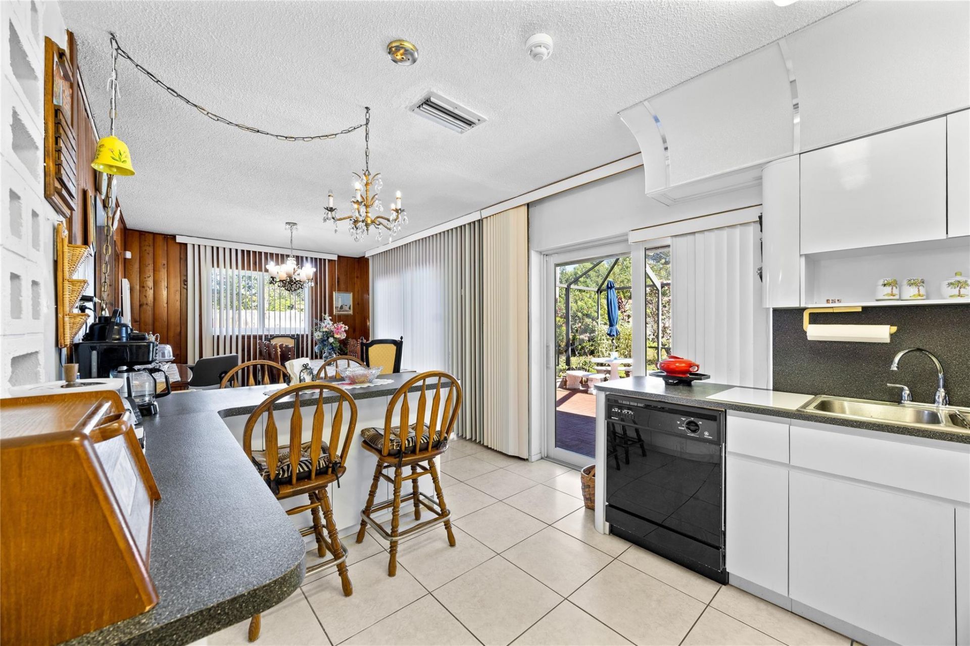 1900 NW 1st Avenue, Pompano Beach, FL 33060 Photo