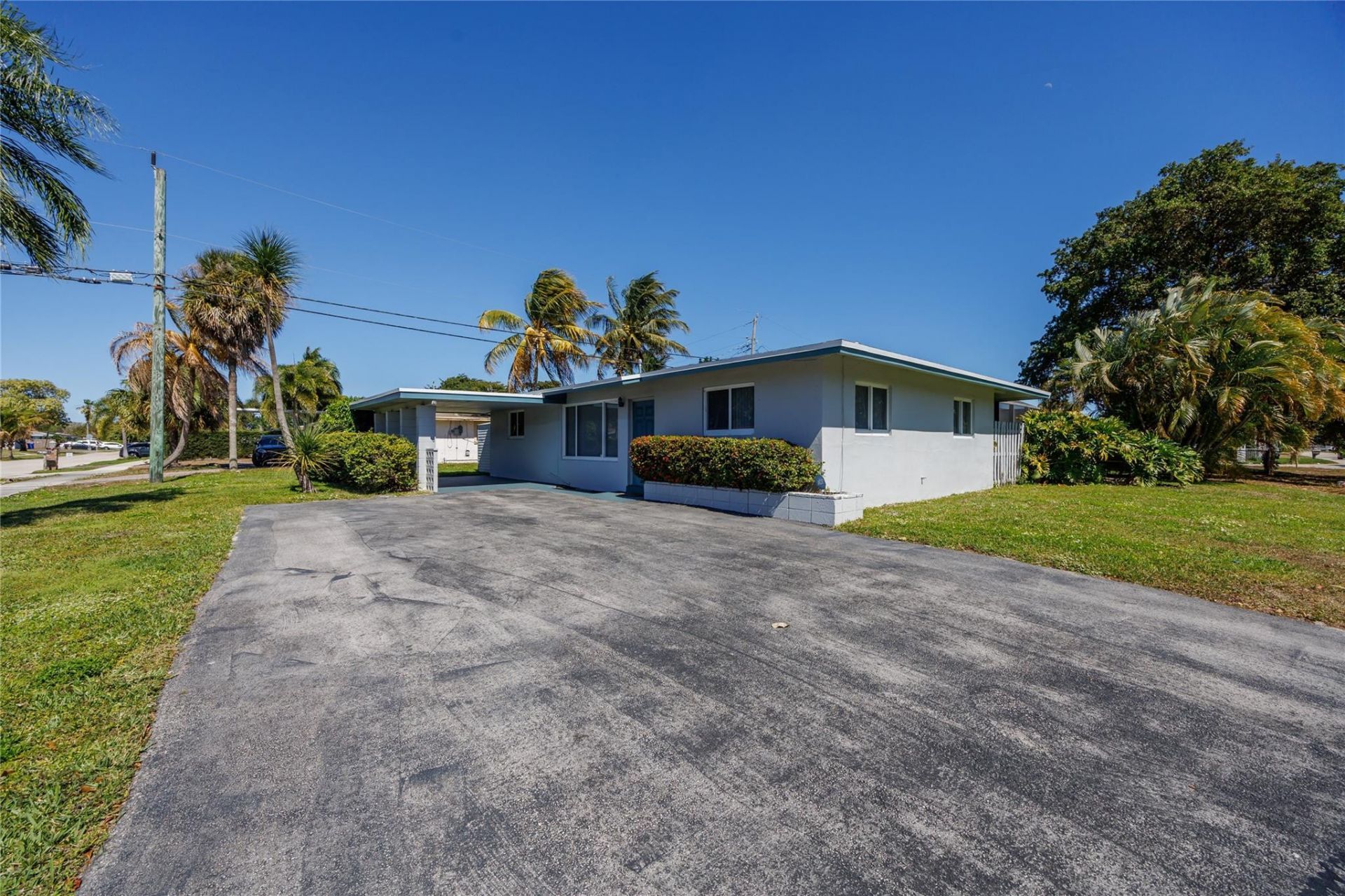 1900 NW 1st Avenue, Pompano Beach, FL 33060 Photo