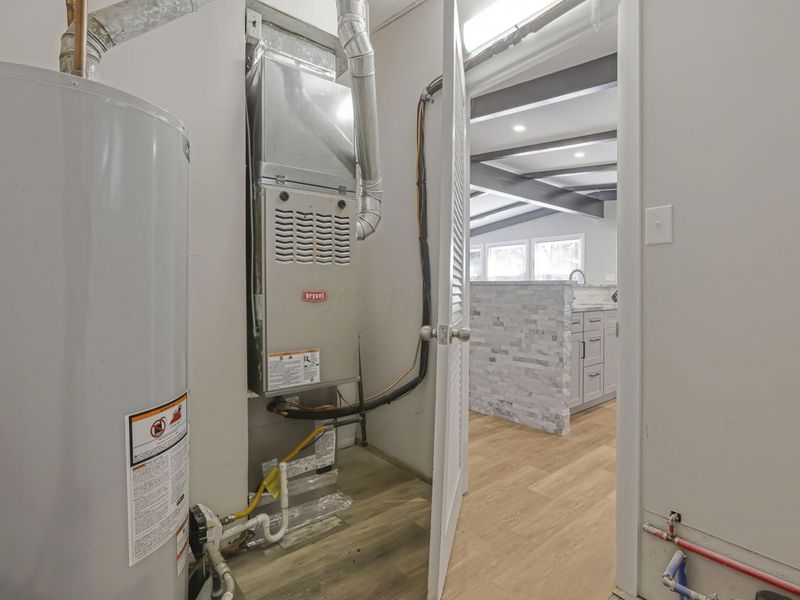 984 Sunbury Road , Columbus, OH 43219 Photo 21