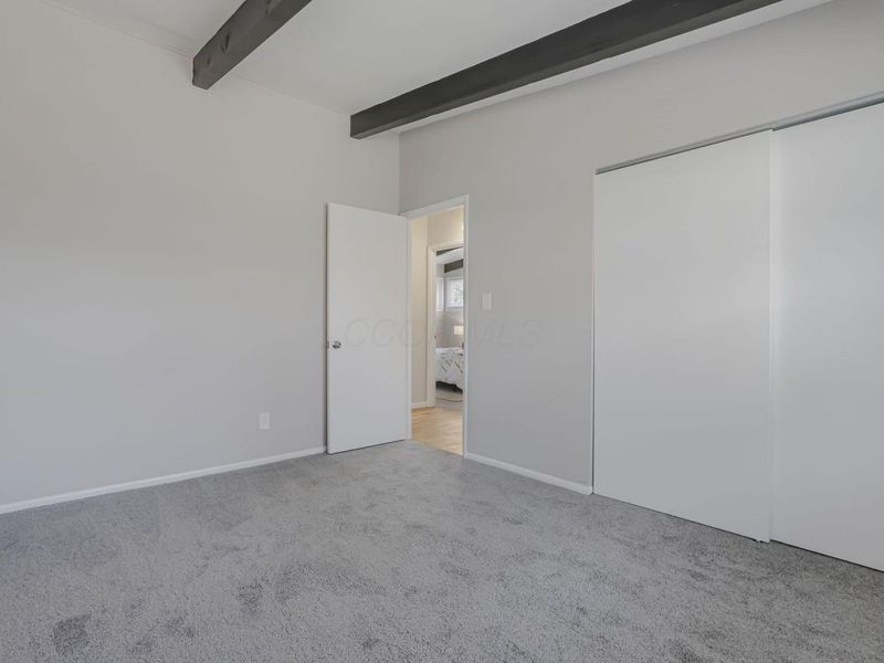 984 Sunbury Road , Columbus, OH 43219 Photo 29