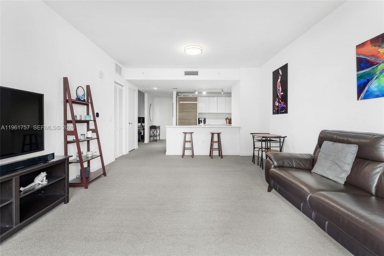 1100 S Miami Ave , Unit 1602, Miami, FL 33130 Photo