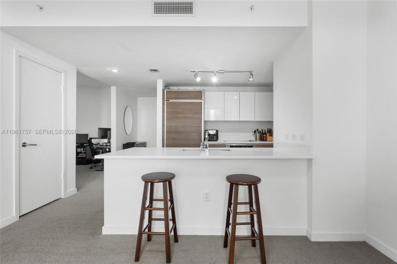 1100 S Miami Ave , Unit 1602, Miami, FL 33130 Photo