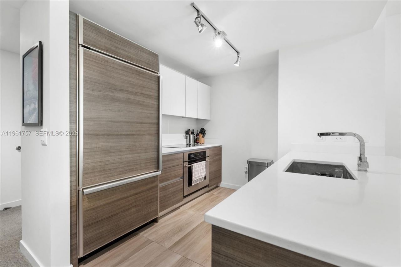 1100 S Miami Ave , Unit 1602, Miami, FL 33130 Photo