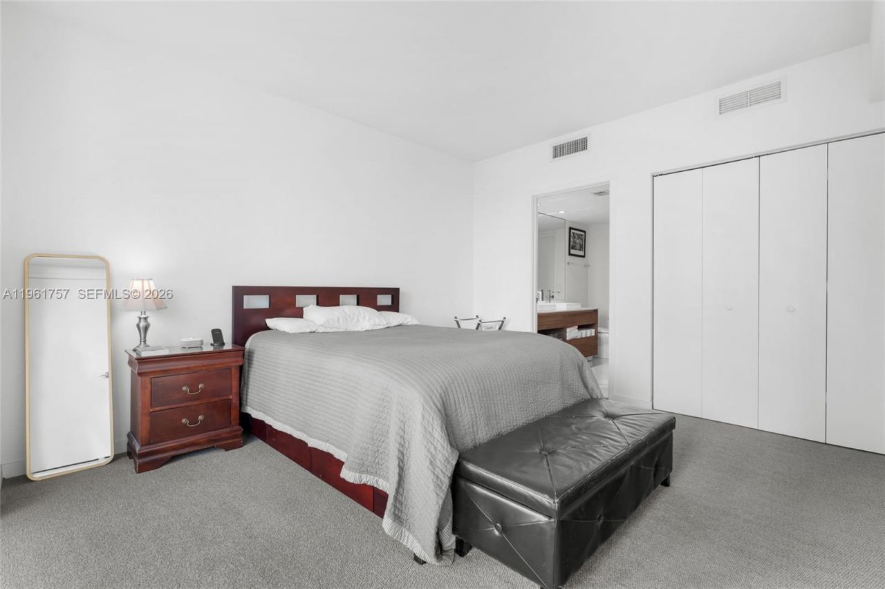 1100 S Miami Ave , Unit 1602, Miami, FL 33130 Photo