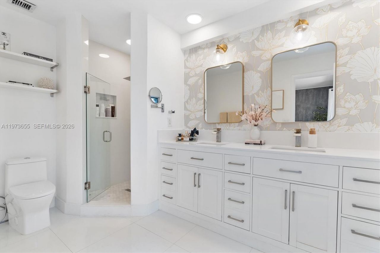 20345 NE 10th Ct , Miami, FL 33179 Photo