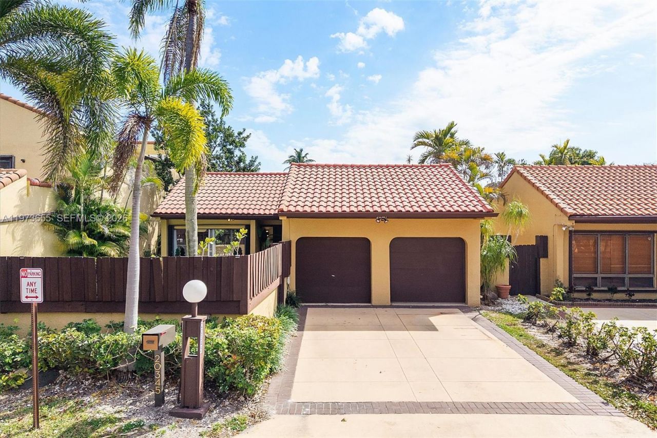 20345 NE 10th Ct , Miami, FL 33179 Photo