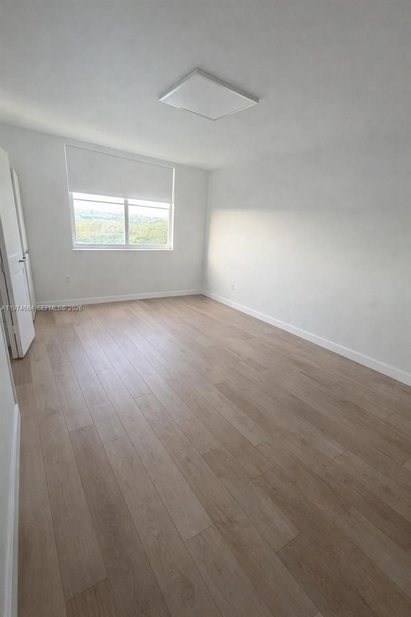 300 Bayview Dr, Unit 2106, Sunny Isles Beach, FL 33160 Photo