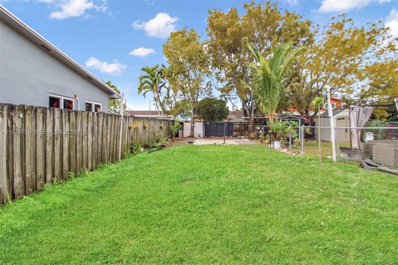 3920 SW 89th Ct , Unit B, Miami, FL 33165 Photo