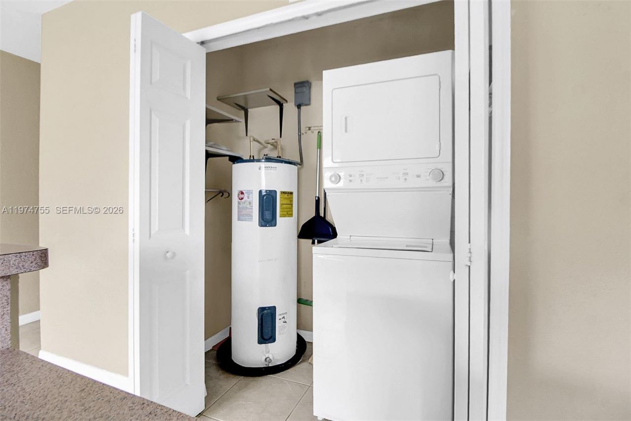 3920 SW 89th Ct , Unit B, Miami, FL 33165 Photo