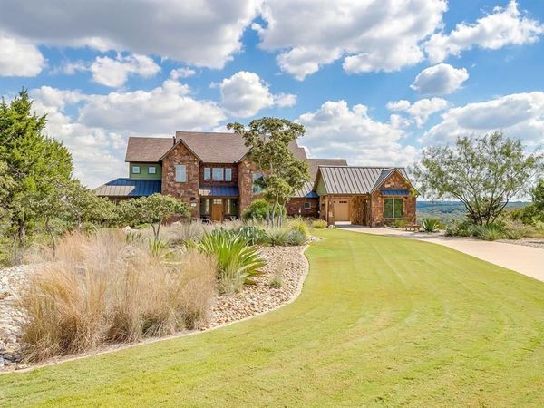 8225 Scotscraig Court, Cleburne, TX 76033