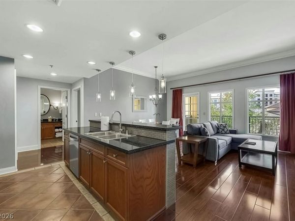 30 Strada Di Villaggio , Unit 205, Henderson, NV 89011