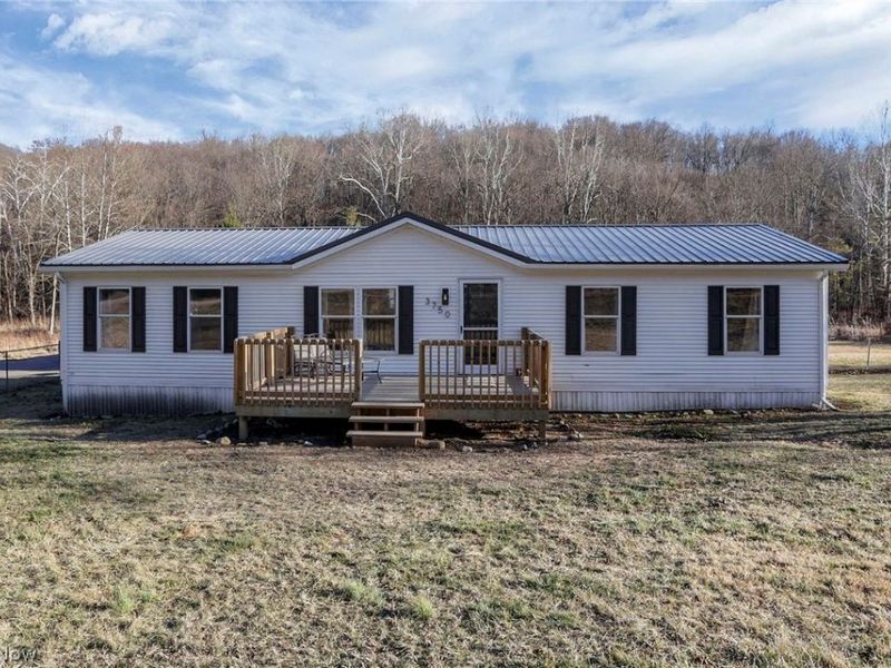 3750 Cannelville Road, Roseville, OH 43777 Photo 1