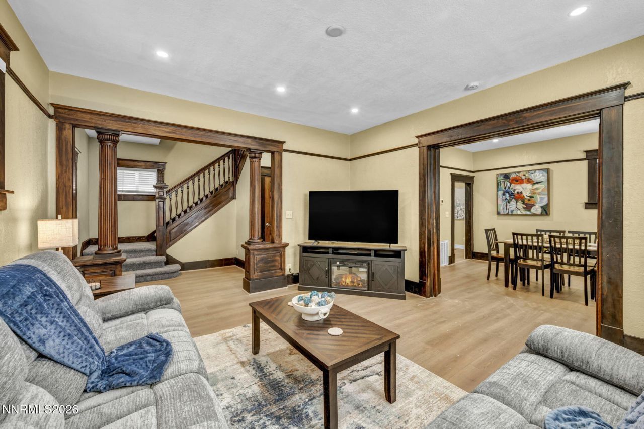 33 W 8th Street, Reno, NV 89503 Photo