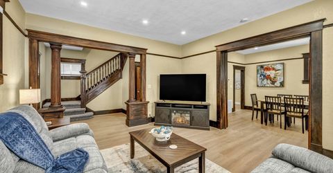 33 W 8th Street, Reno, NV 89503 Photo