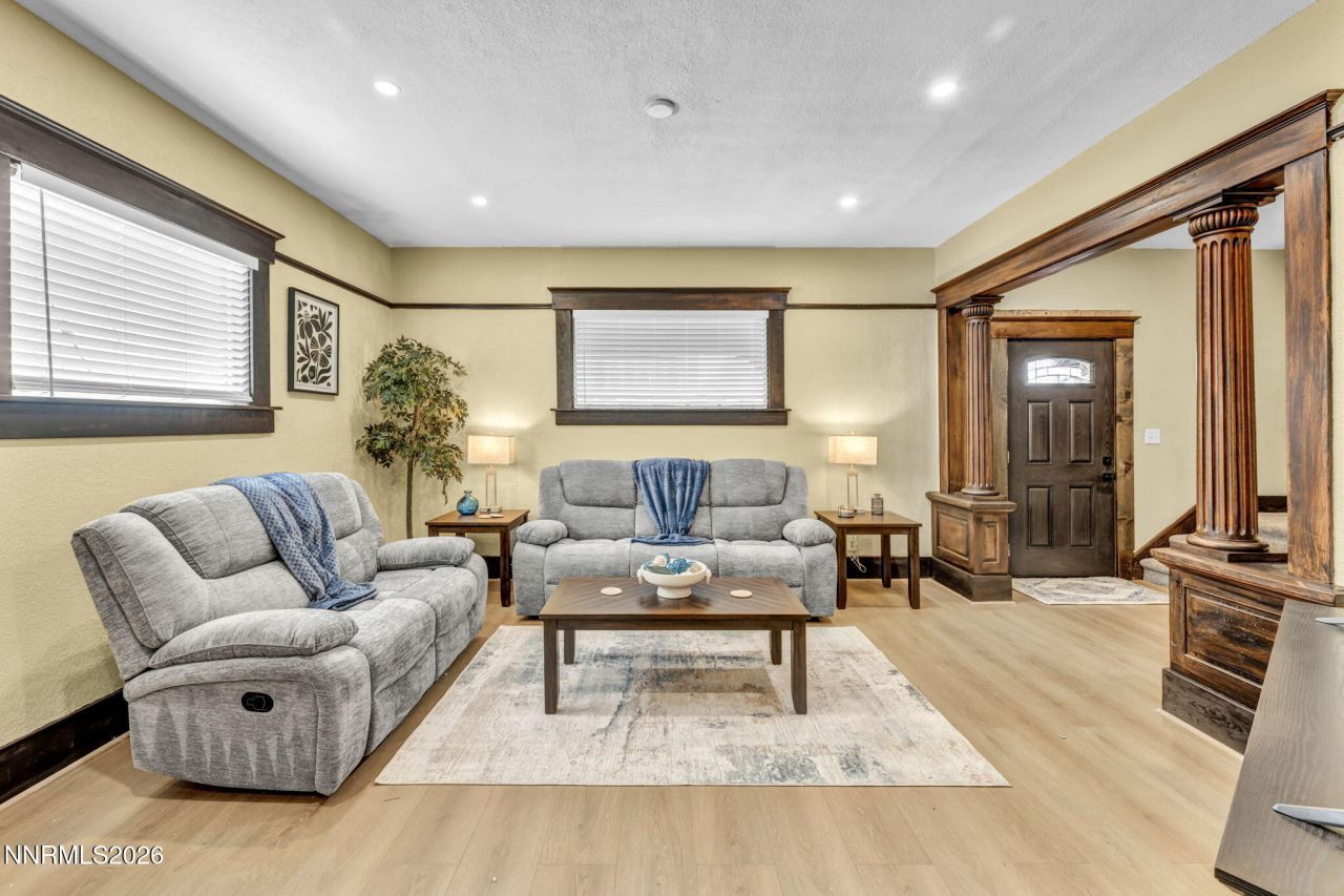 33 W 8th Street, Reno, NV 89503 Photo