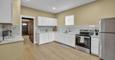 33 W 8th Street, Reno, NV 89503 Photo