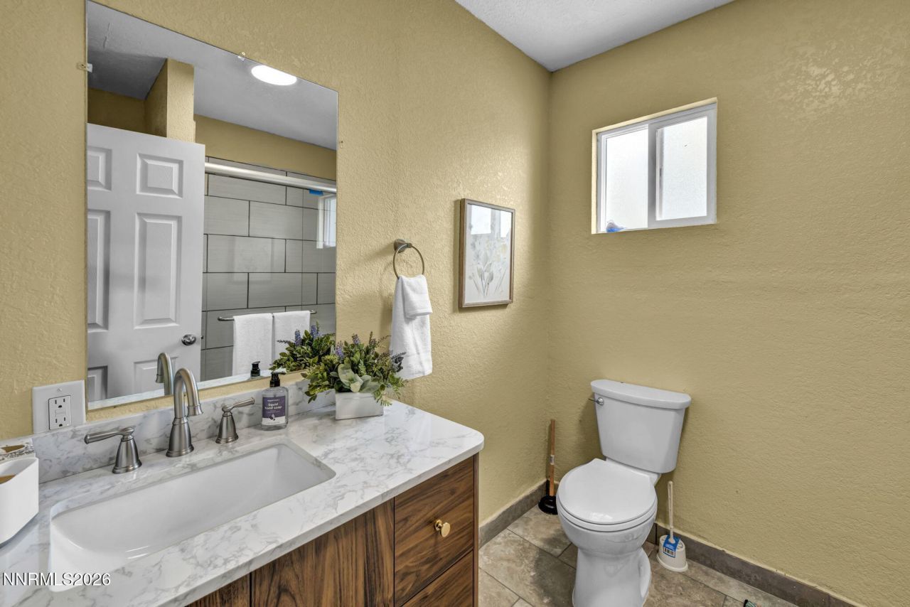 33 W 8th Street, Reno, NV 89503 Photo