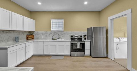 33 W 8th Street, Reno, NV 89503 Photo