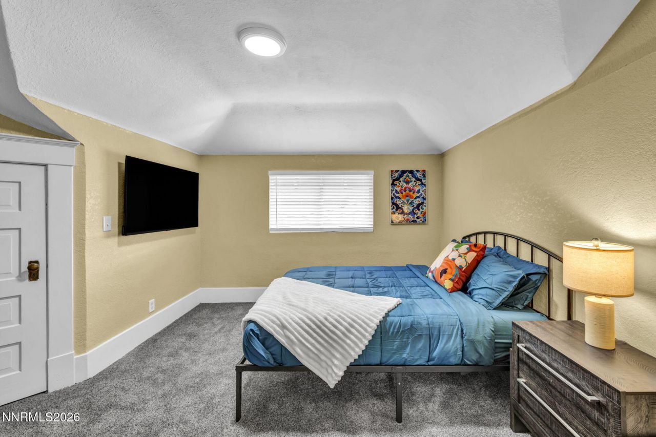 33 W 8th Street, Reno, NV 89503 Photo