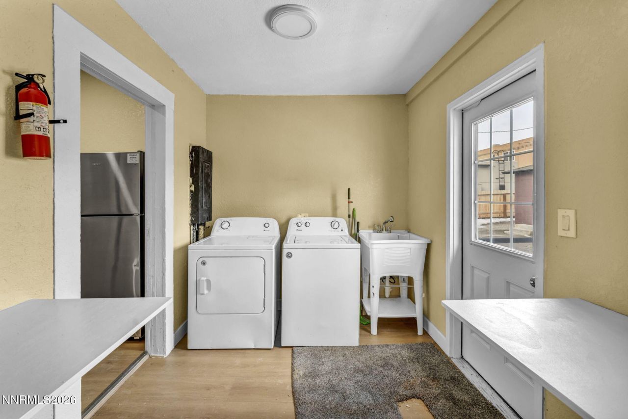 33 W 8th Street, Reno, NV 89503 Photo