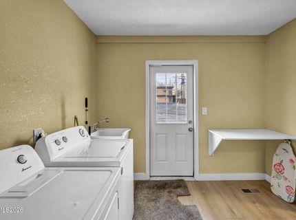 33 W 8th Street, Reno, NV 89503 Photo