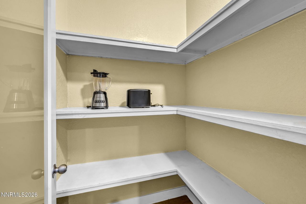 33 W 8th Street, Reno, NV 89503 Photo